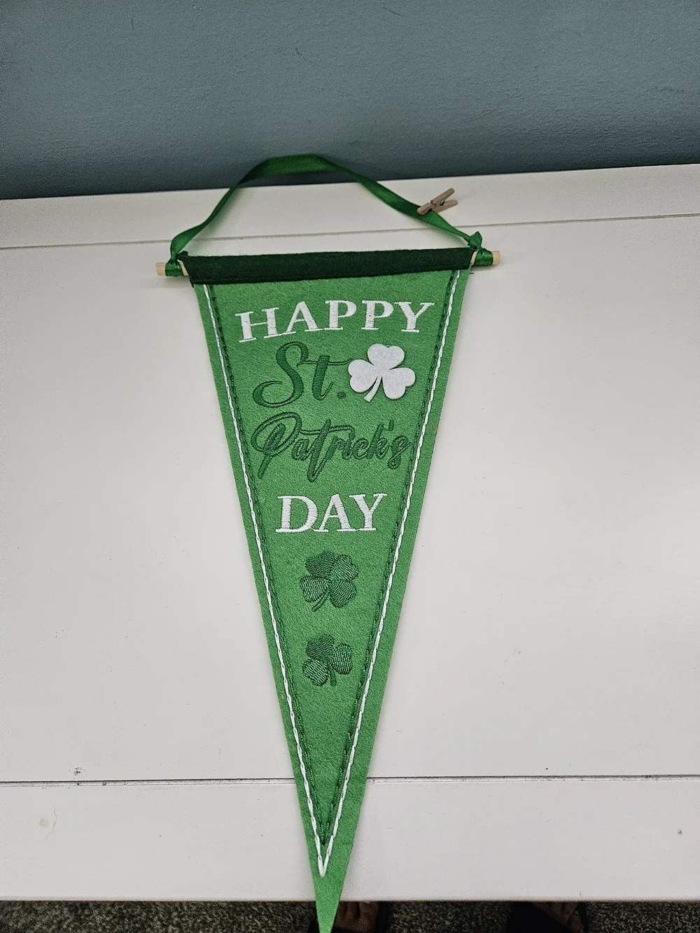 St. Patrick's Day Green 'Cheers' Shamrock Wooden Plaque - Home Decor Bundle